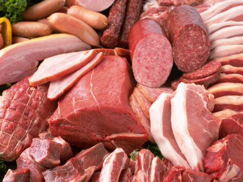 Cancro: la carne potrebbe favorire l’insorgere di alcune forme di tumori