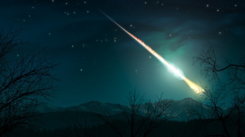 Enorme meteorite sorvola i cieli del Sud Italia: molte le segnalazioni