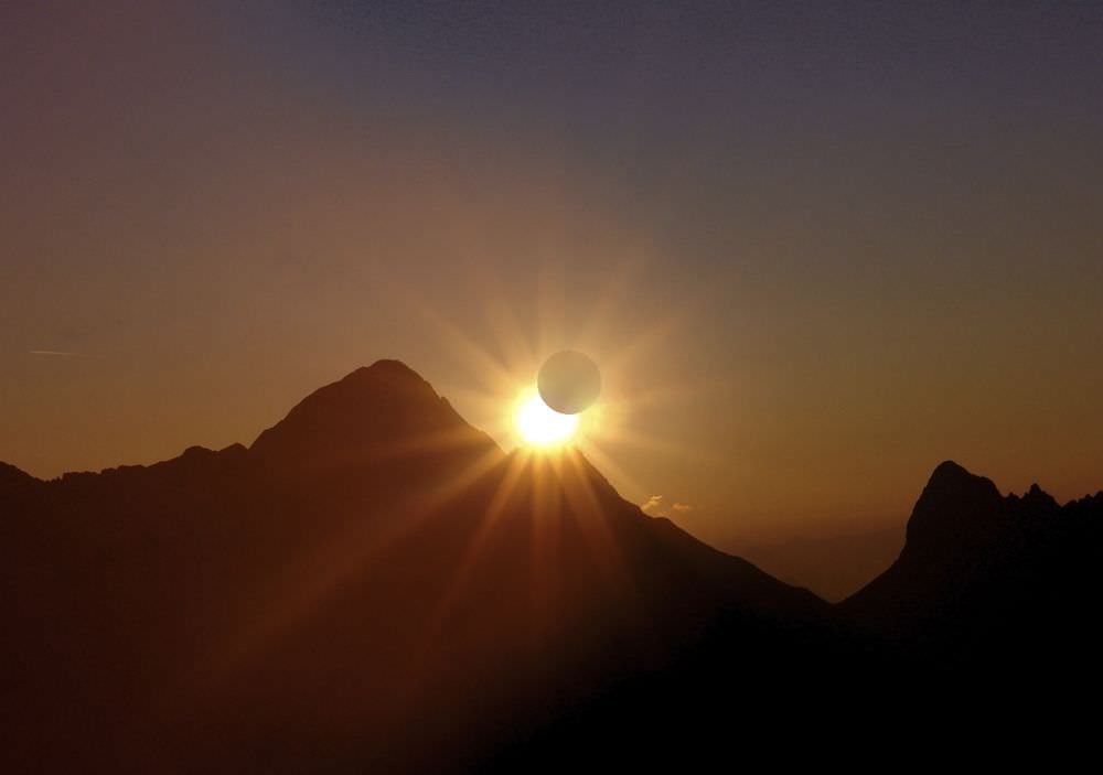 Eclissi parziale di Sole Italia 20 Marzo 2015, straordinario spettacolo in arrivo, orari ed info
