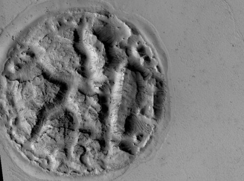 Strane forme osservate sulla superficie di Marte, per gli esperti è segno di un precedente vulcanismo
