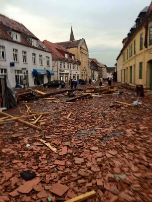 Tornado devasta due cittadine nel Nord della Germania