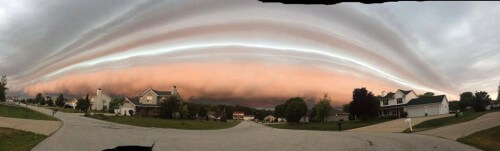 Panoramica della shelf cloud multistrato in Arkansas