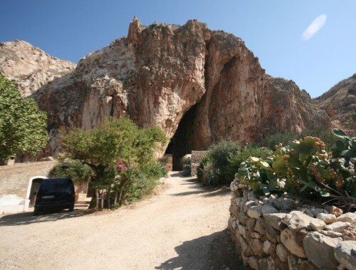 La Grotta Mangiapane in Sicilia, uno dei luoghi più affascinanti dell’Italia
