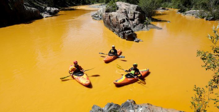 Acqua del fiume Animas diventa gialla, stupore in Colorado