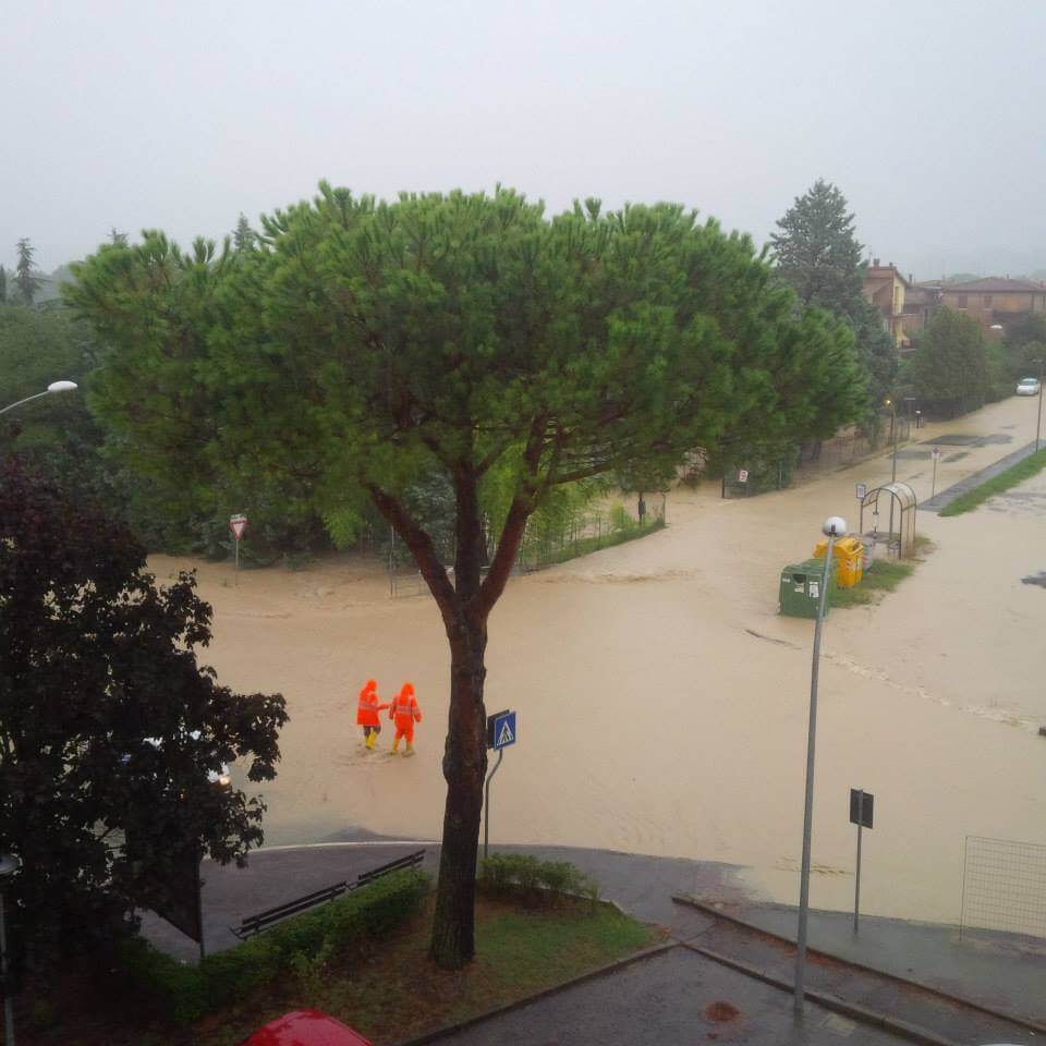 Alluvione in atto in provincia di Siena, Monteroni d’arbia sott’acqua