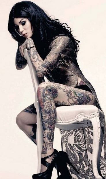 ragazza-tatuata-1.jpg