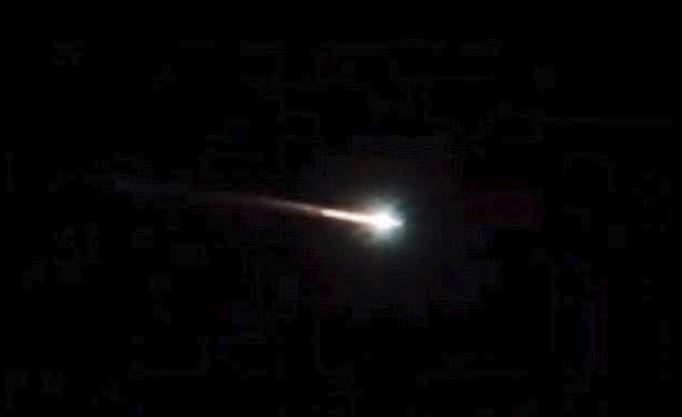 Meteorite nei cieli del Brasile illumina il cielo