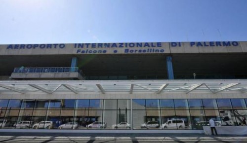 Palermo: atterraggio d’emergenza per aereo militare turco, polizia in pista