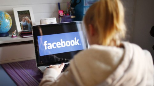 Facebook, chi ha più di trecento amici è a rischio depressione