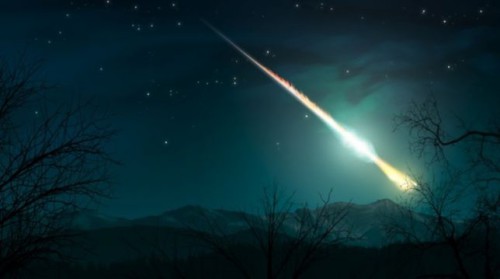 Meteora: grande scia verde luminosa avvistata nel sud Italia