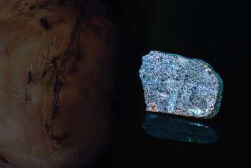 Prato consegnerà a Papa Francesco un meteorite proveniente da Marte