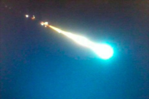 Scia luminosa avvistata sul Triveneto: si tratta di un meteorite a bassa quota