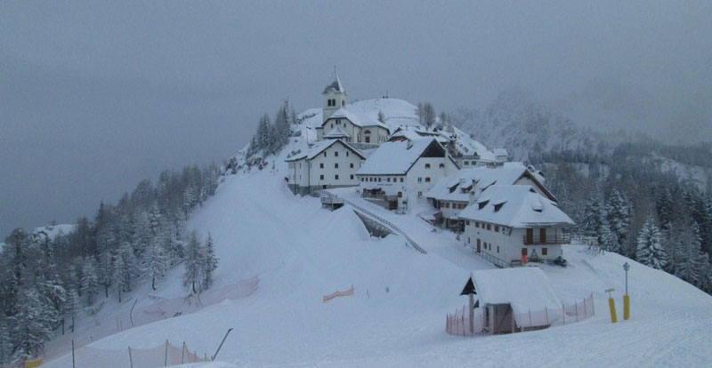 Neve in arrivo: abbondanti accumuli sulle Alpi, fiocchi a quote basse?
