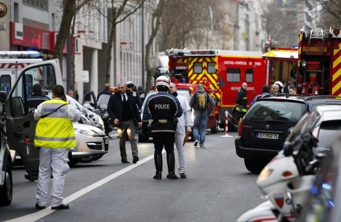 Sparatoria in atto a Parigi, blitz a Saint Denis, almeno 2 vittime