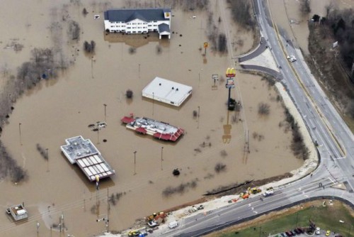 Alluvioni negli Stati Uniti, in Missouri il bilancio sale a 20 vittime, 50 i morti complessivi