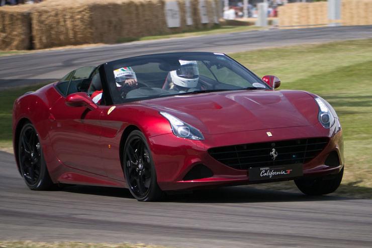 Ferrari North America richiama alcune vetture California T 2016 per possibili peridte di carburante