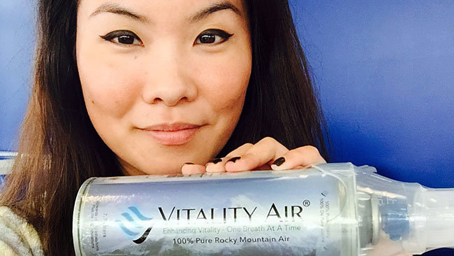 Cina: bottigliette spray di aria pulita del Canada per combattere l’inquinamento