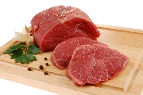 Carne, ecco cinque consigli per mangiarla senza problemi