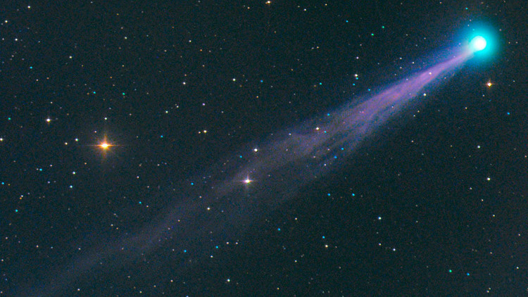 Astronomia, due comete passeranno simultaneamente vicino alla Terra