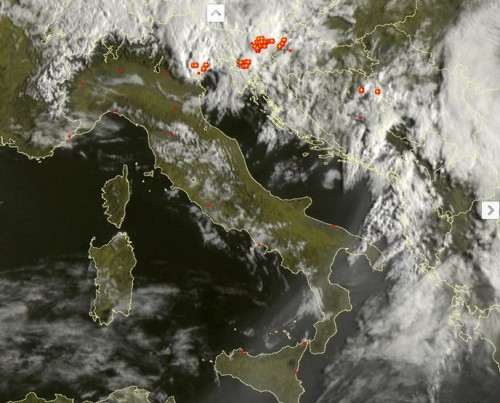 Meteo Italia: piogge e temporali al Nord Est, sabbia sahariana in Sicilia