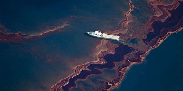 Disastro ambientale nel Golfo del Messico: 340mila litri di petrolio in acqua