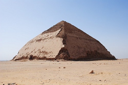 Egitto: scoperti gli ambienti segreti della piramide romboidale