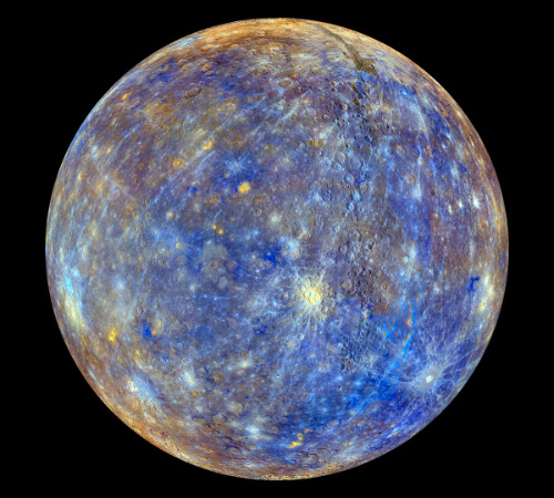 Mercurio, scoperto il segreto della superficie ‘scura’ del pianeta