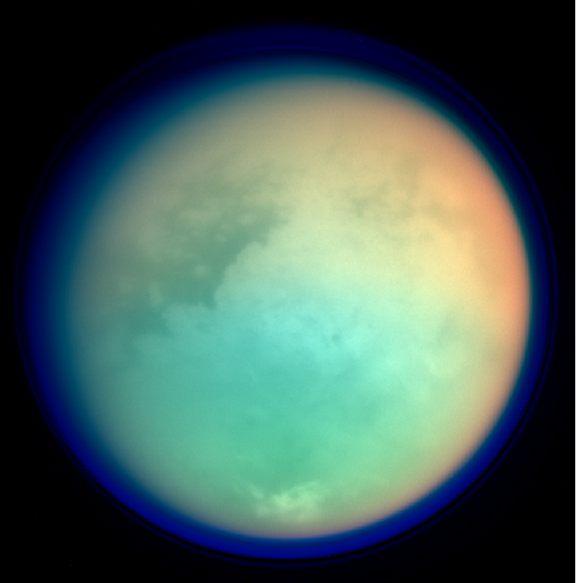 Titano, le impossibili nuvole della luna di Saturno