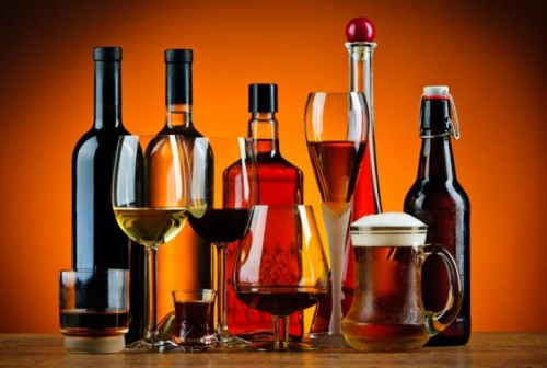 Salute: l’alcol causa sette tipi di tumore, l’allarme degli esperti