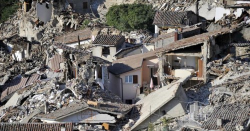 Terremoto Norcia: danni alla Basilica di San Paolo a Roma