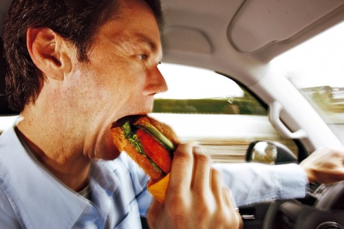 Panino a pranzo? Gli effetti sulla salute secondo gli esperti