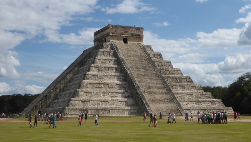 Maya: la piramide di El Castillo contiene altre due piramidi