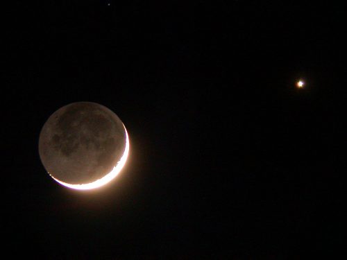 Congiunzione Saturno – Luna, poche ore allo spettacolo