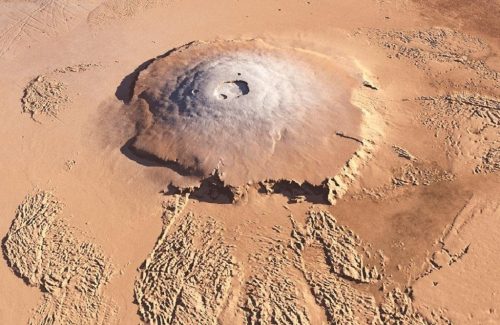 Marte: enormi vulcani furono attivi per miliardi di anni