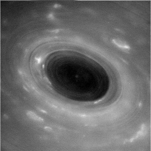 Cassini al Gran Finale: le prime incredibili immagini di Saturno