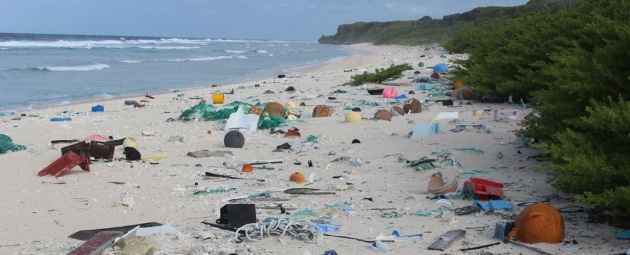 Ambiente: l’isola sperduta ricoperta da spazzatura