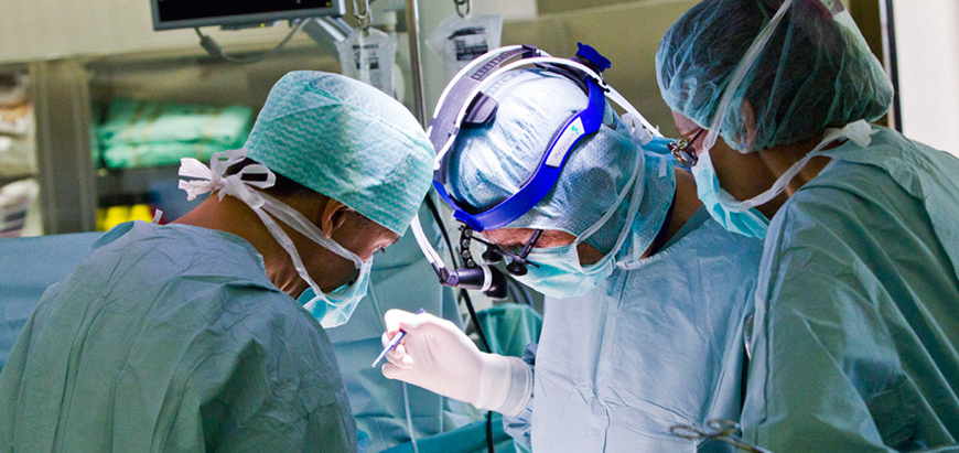 Chirurgia: a Torino il primo intervento di ricostruzione del pene dall’avambraccio