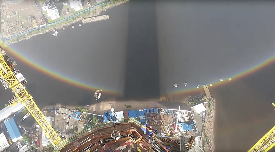 Arcobaleno ‘circolare’ appare a San Pietroburgo: il video