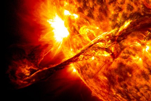 Spazio: osservata la prima eruzione solare fallita, il video