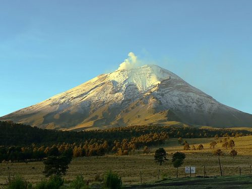 Messico: il terremoto provoca l’eruzione del vulcano Popocatepetl