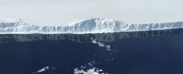 Antartide: le prime immagini del colossale iceberg A 68
