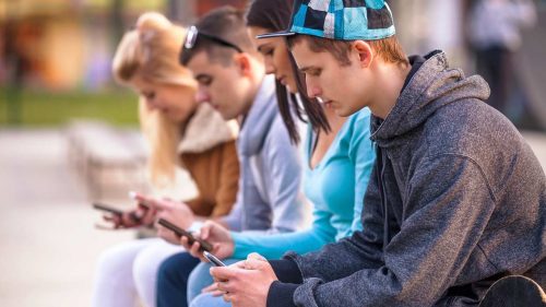 teenagers smartphone