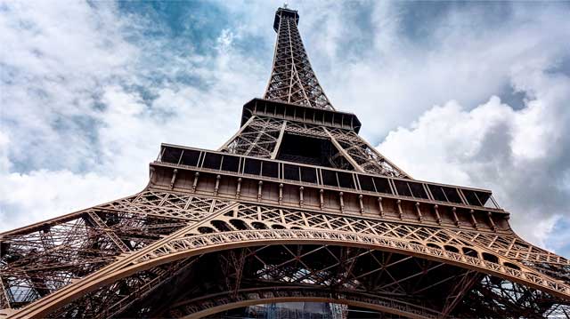 Torre Eiffel: registrate raffiche di 150 chilometri orari