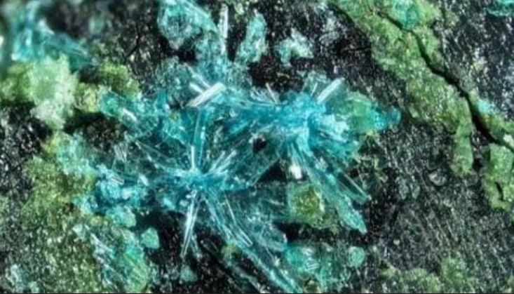 Scoperto un nuovo minerale sulle Dolomiti, la Fiemmeite