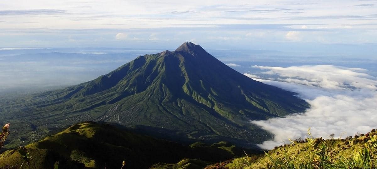 eruzione-merapi-1.jpeg