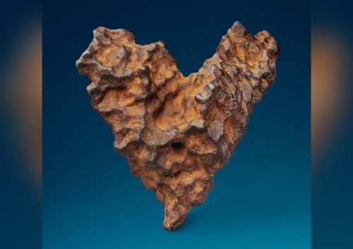 Meteorite a forma di cuore in vendita negli USA