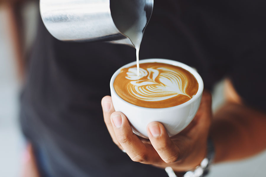I 4 principali benefici del bere caffè ogni giorno