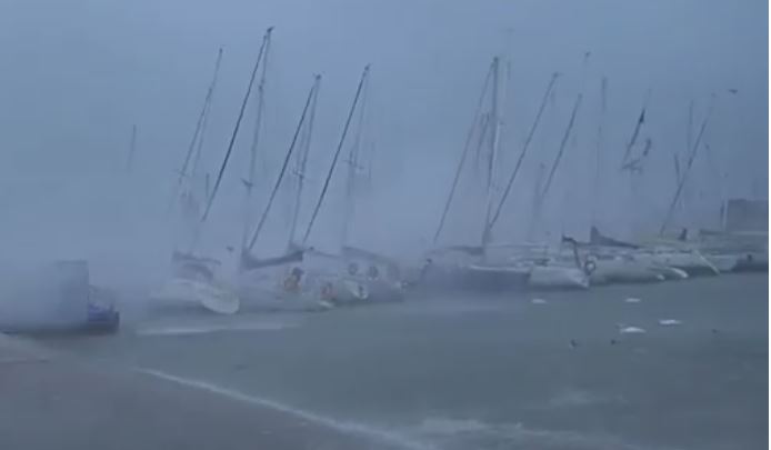 maltempo-garda-1.jpg