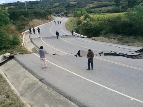 Terremoto Perù: la terra si sposta di 4 quattro metri. Le prime immagini