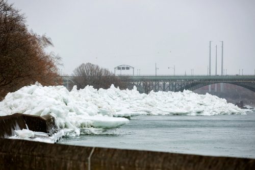 Tsunami di ghiaccio in Siberia. Il video